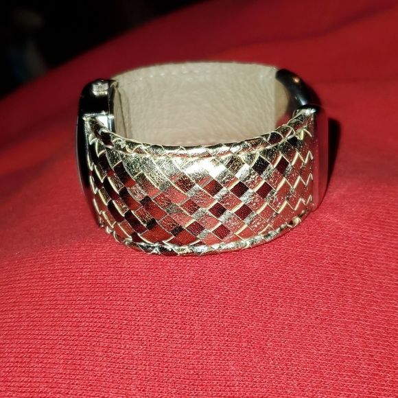 Women's Vernier Cuff Analog Wristwatch Silver Case Woven Silver & Rose Gold Band - Picture 5 of 7